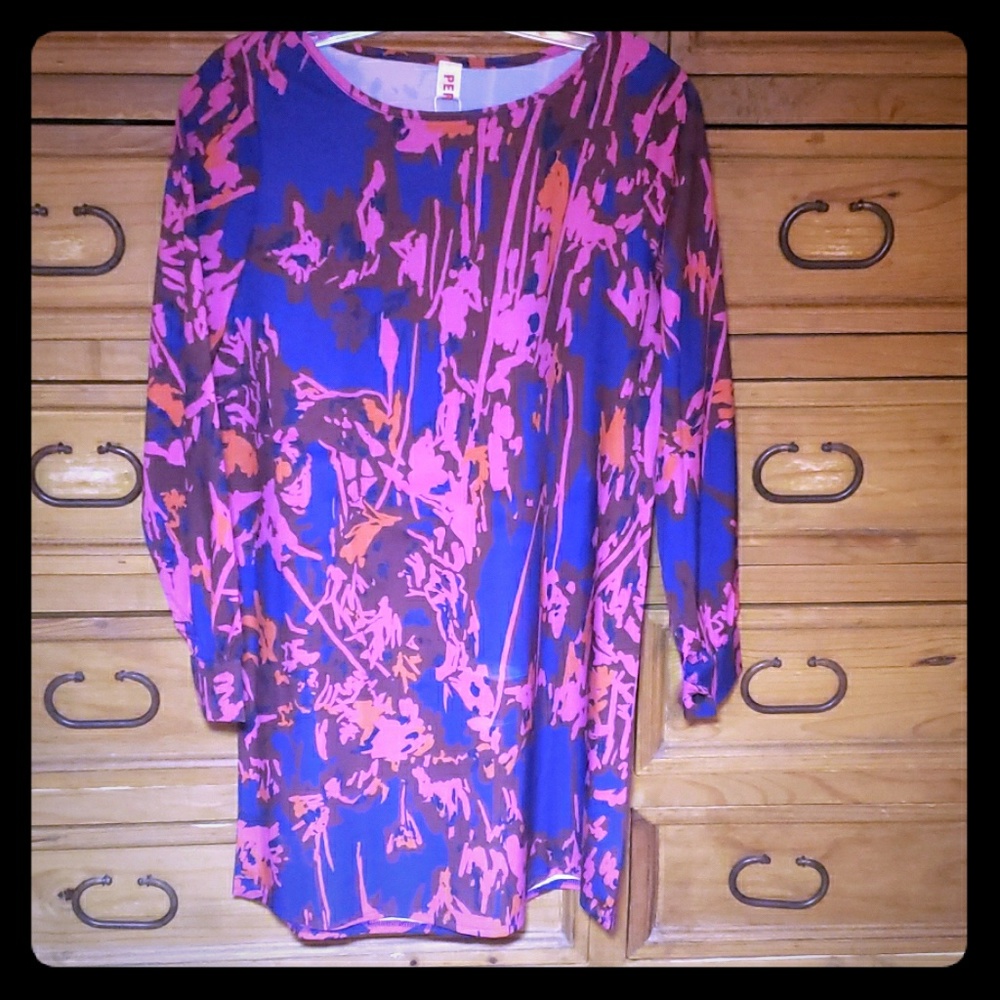 Eye catching Persun Size Small Mini dress